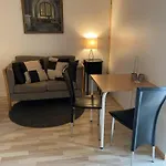 K12b 2 People, 2 Bedrooms, Fully Furnished 公寓 *