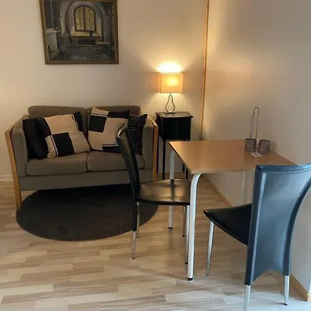 K12b 2 People, 2 Bedrooms, Fully Furnished Lägenhet *